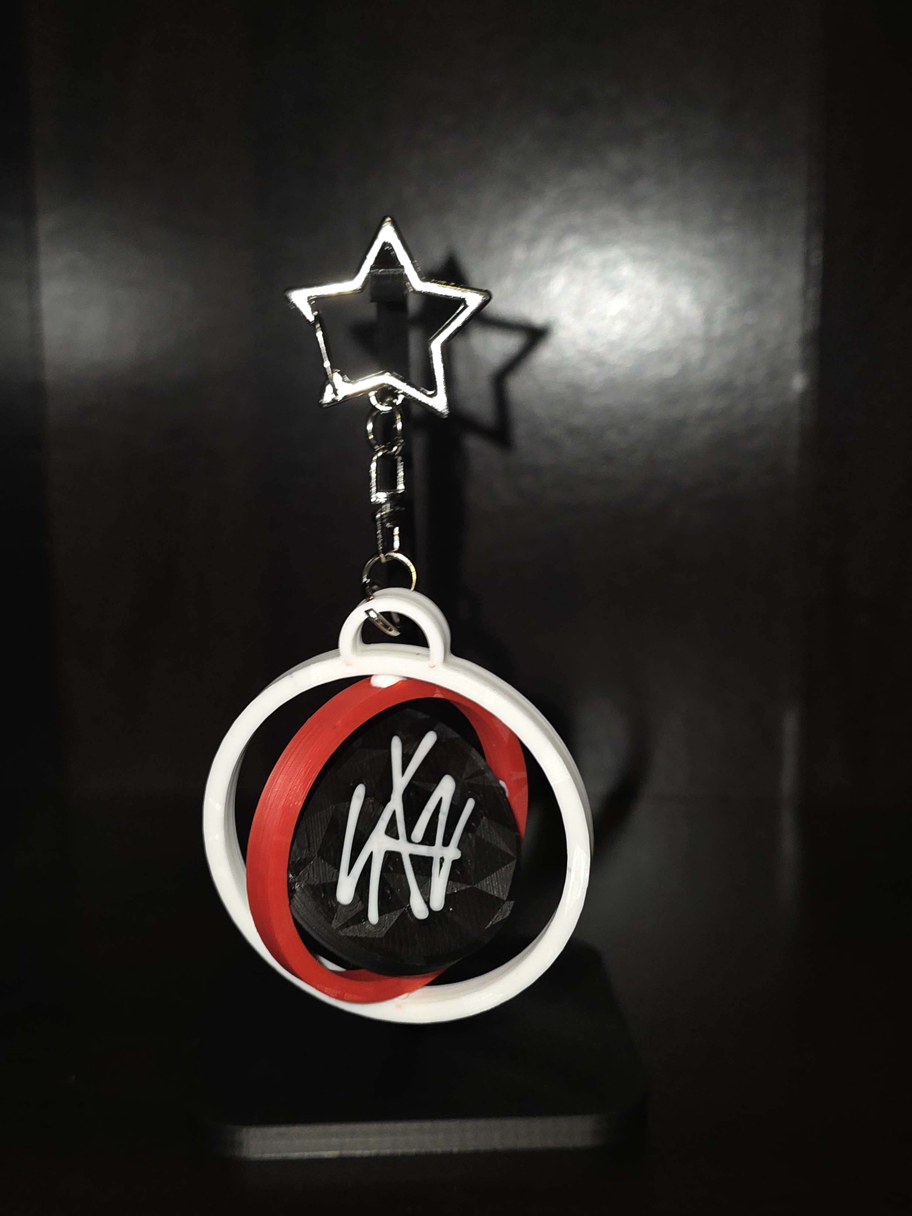 Stray Kids Gyro Keychain