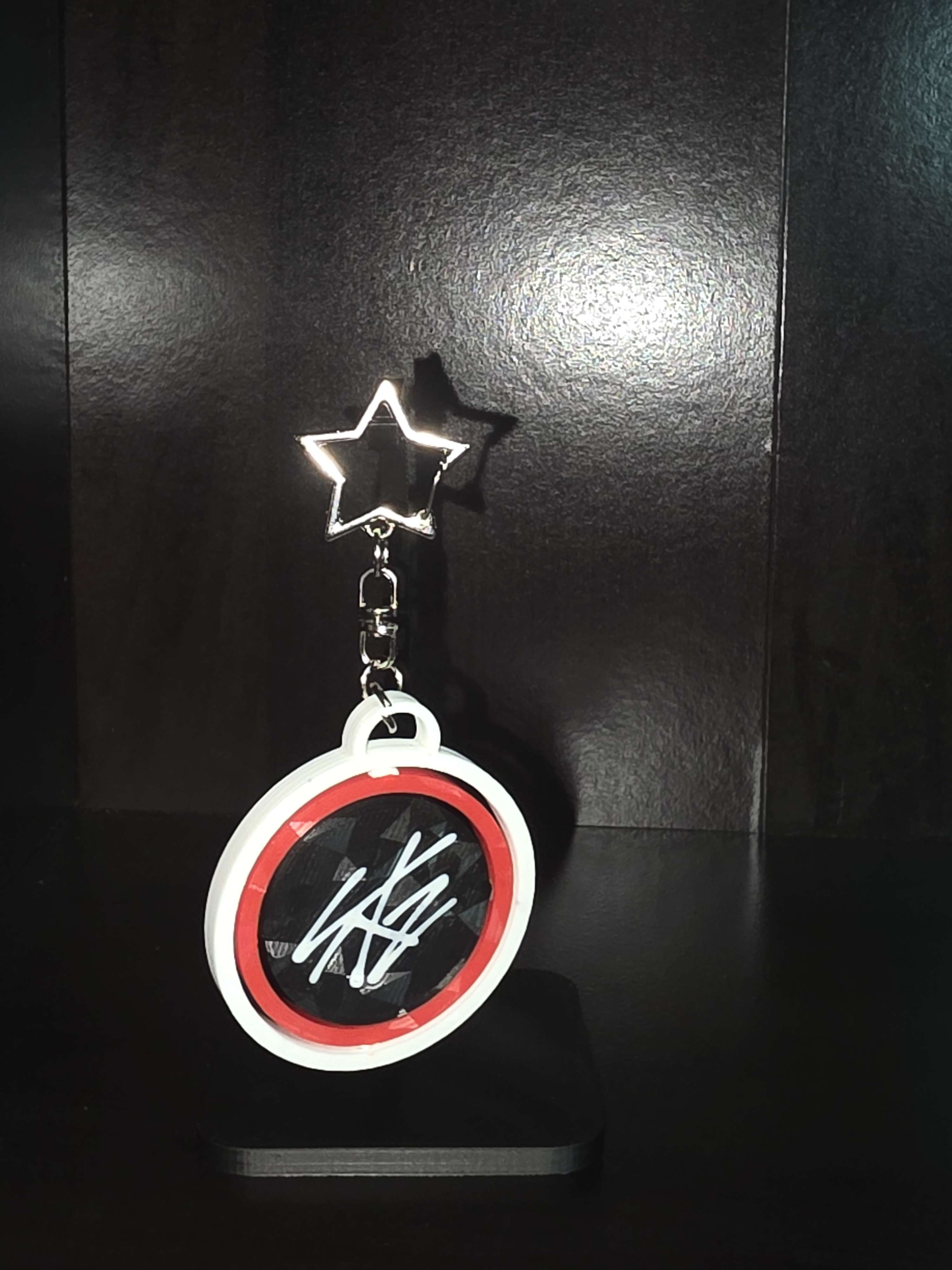 Stray Kids Gyro Keychain